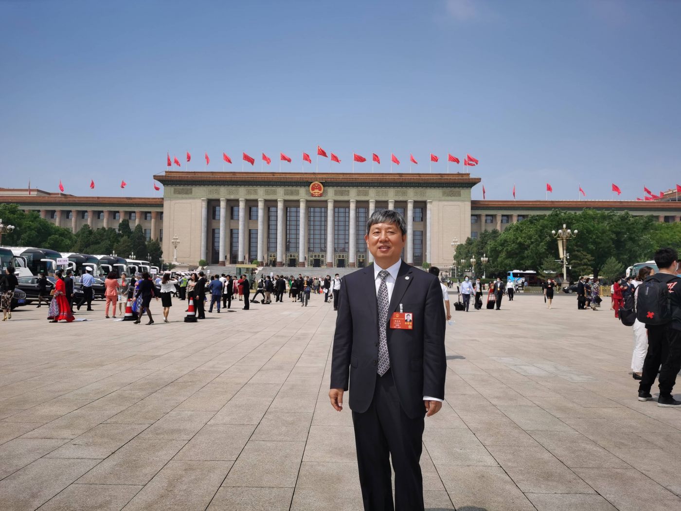 5. 全国人大代表、中国工程院院士、MK在线注册（中国）科技委副主任、中国航空研究院副院长樊会涛